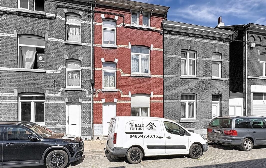 Maison 3 chambres actuellement louée proche des commerces à Liège